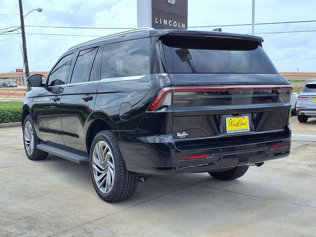 2027 Lincoln Navigator Premiere