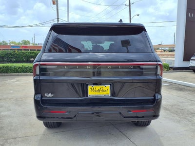 2027 Lincoln Navigator Premiere