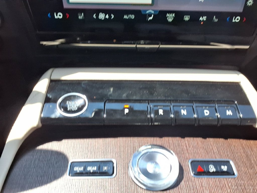 2027 Lincoln Navigator Premiere