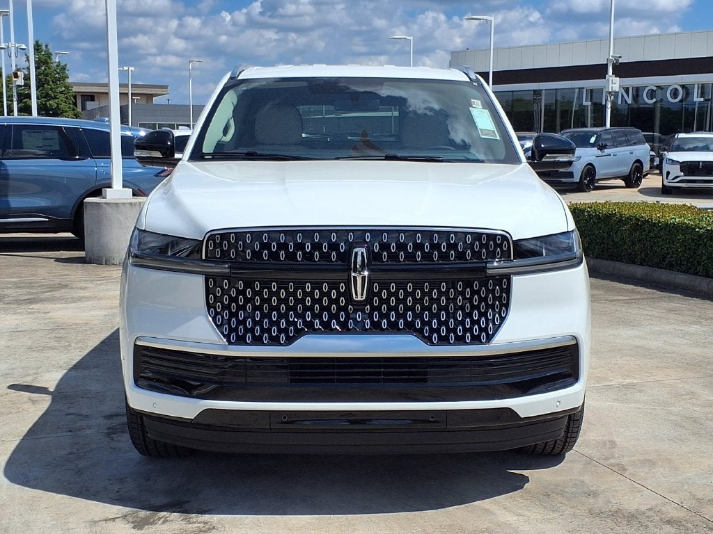2027 Lincoln Navigator Premiere