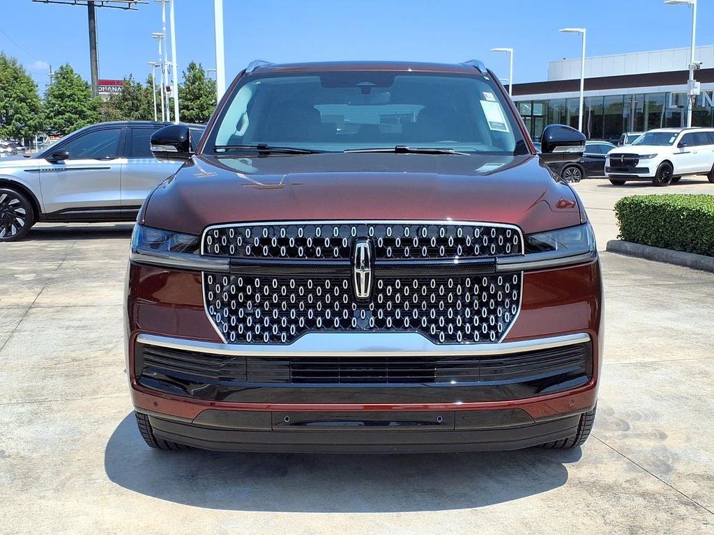 2027 Lincoln Navigator Reserve
