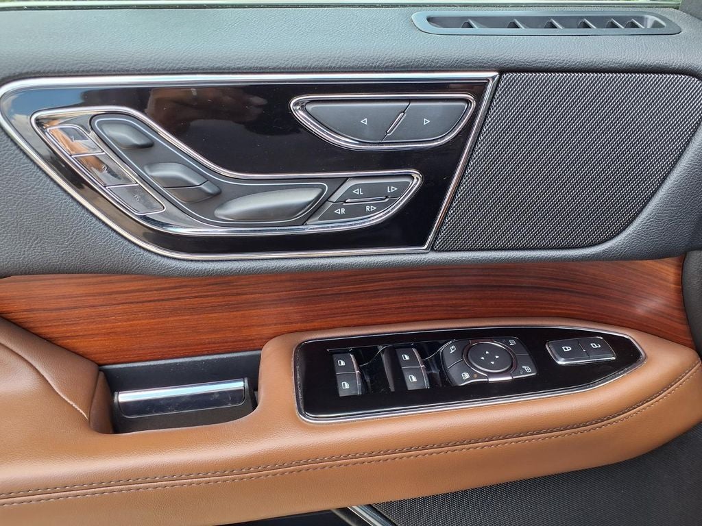 2022 Lincoln Navigator L Reserve