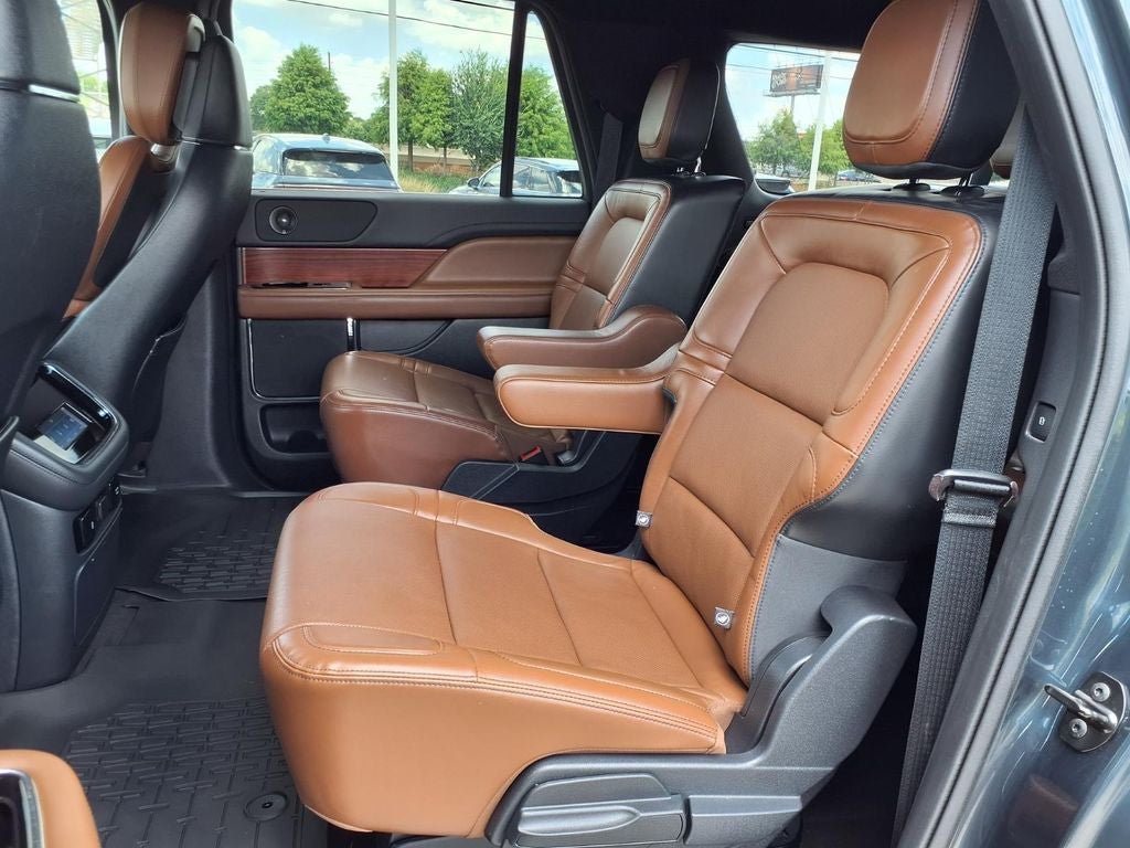 2022 Lincoln Navigator L Reserve