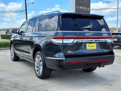 2022 Lincoln Navigator L Reserve
