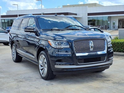 2022 Lincoln Navigator L Reserve