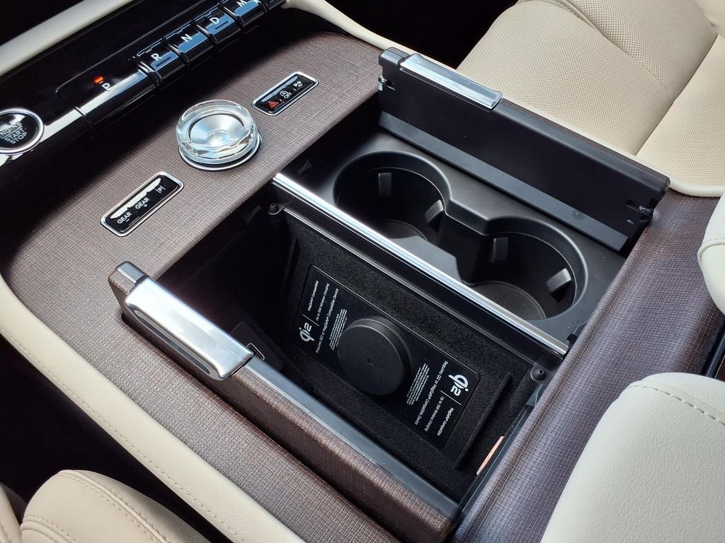 2027 Lincoln Navigator L Reserve