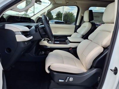 2027 Lincoln Navigator L Reserve