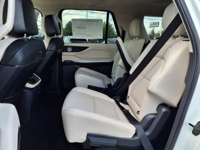 2027 Lincoln Navigator L Reserve