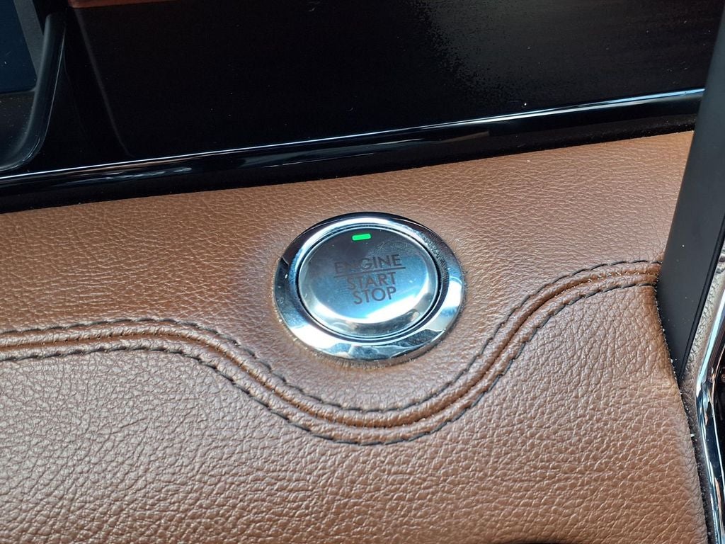 2023 Lincoln Navigator L Reserve