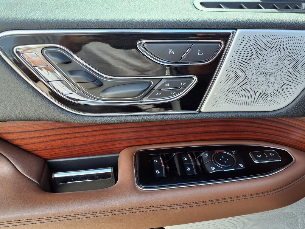 2023 Lincoln Navigator L Reserve