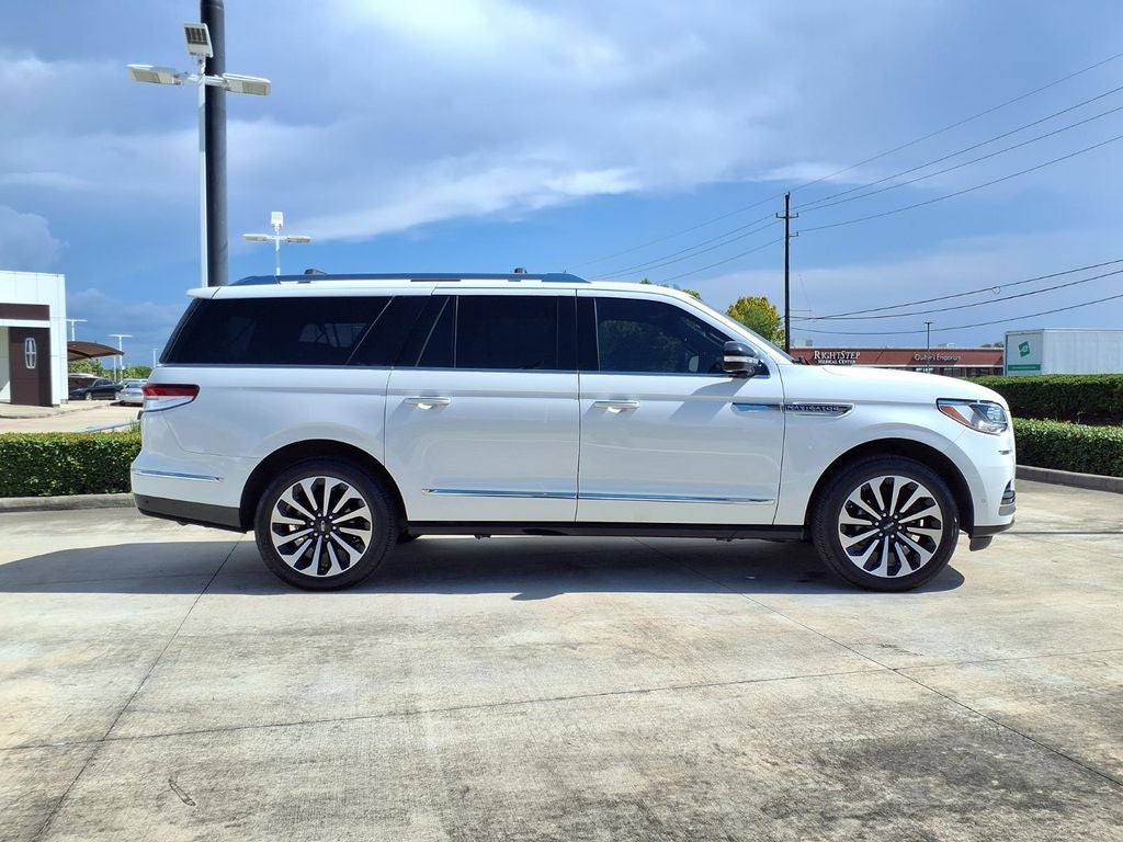 2023 Lincoln Navigator L Reserve