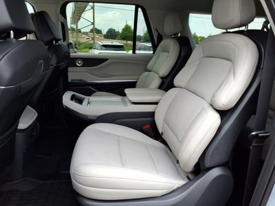 2025 Lincoln Navigator L Reserve