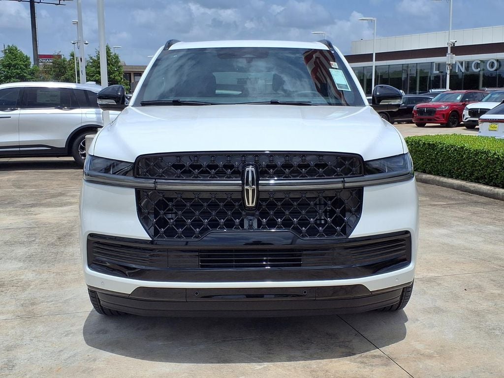 2027 Lincoln Navigator L Reserve