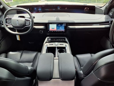 2027 Lincoln Navigator L Reserve
