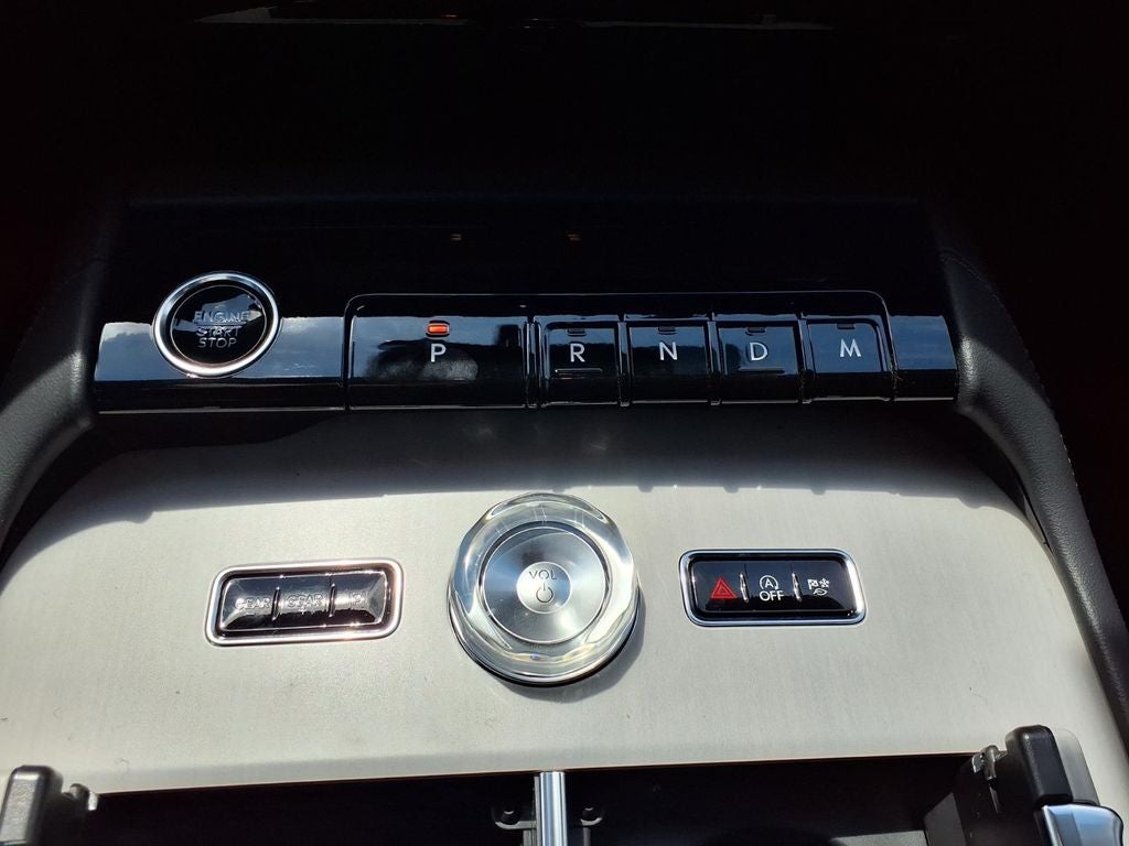 2027 Lincoln Navigator L Reserve