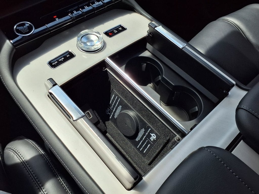 2027 Lincoln Navigator L Reserve