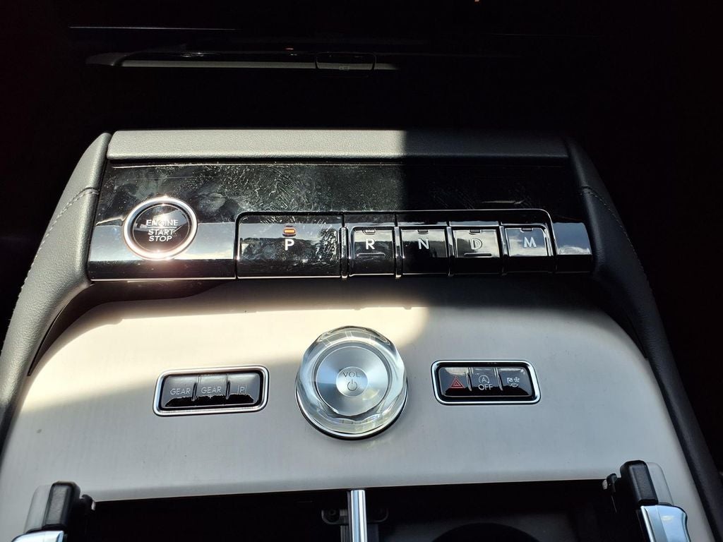 2027 Lincoln Navigator L Reserve
