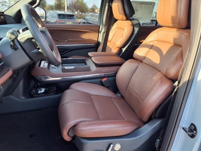 2026 Lincoln Navigator L Reserve