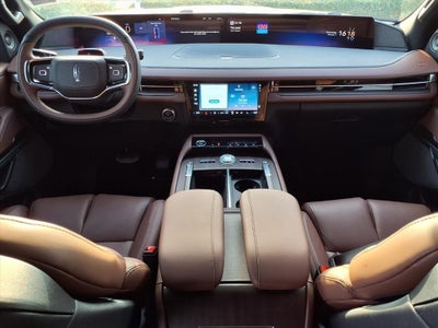 2026 Lincoln Navigator L Reserve