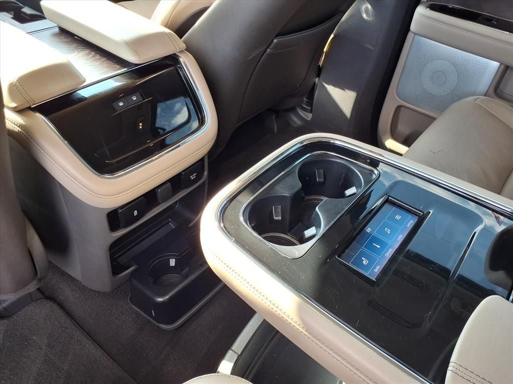 2022 Lincoln Navigator L Reserve