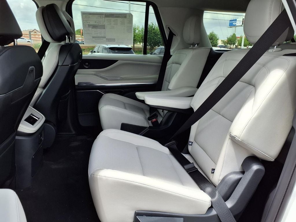 2026 Lincoln Navigator L Premiere