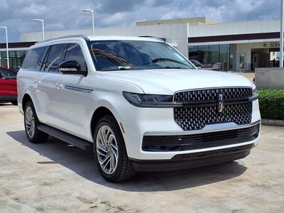2026 Lincoln Navigator L Premiere