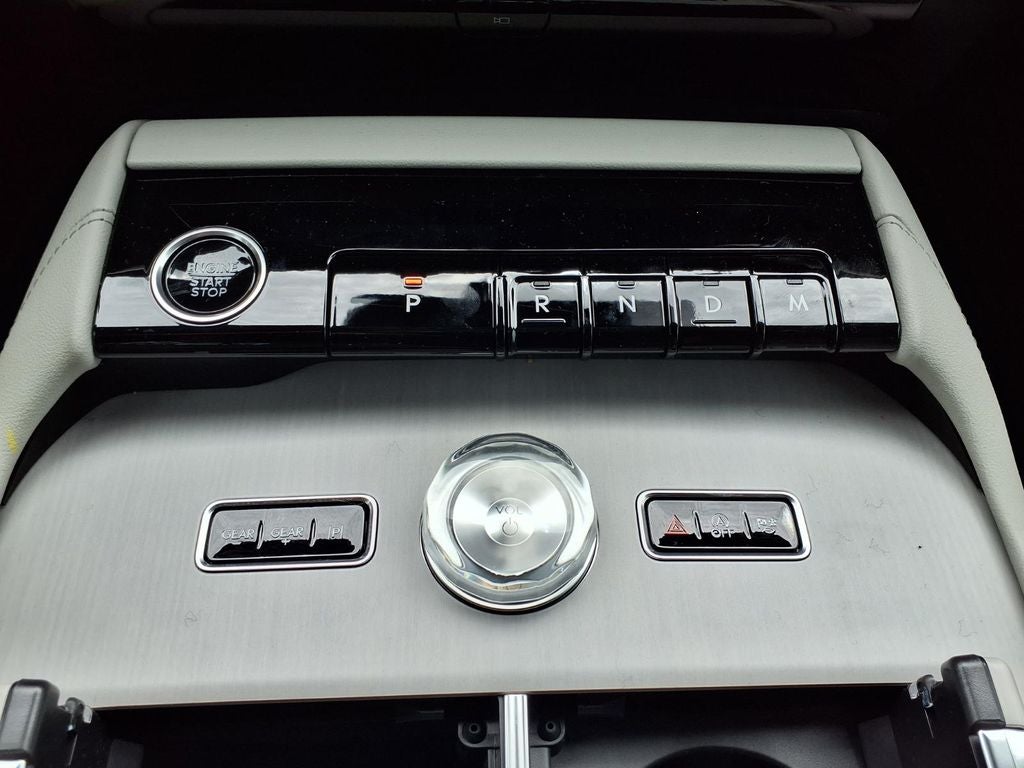 2026 Lincoln Navigator L Premiere