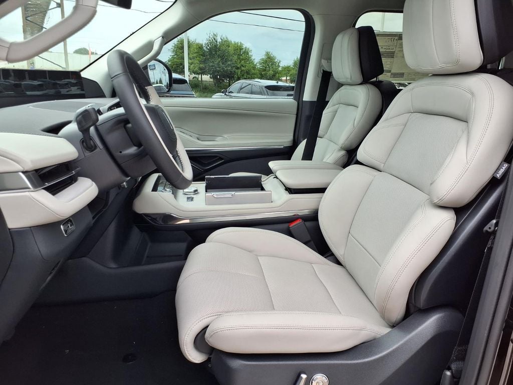 2026 Lincoln Navigator L Premiere