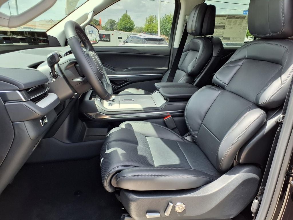 2026 Lincoln Navigator L Premiere