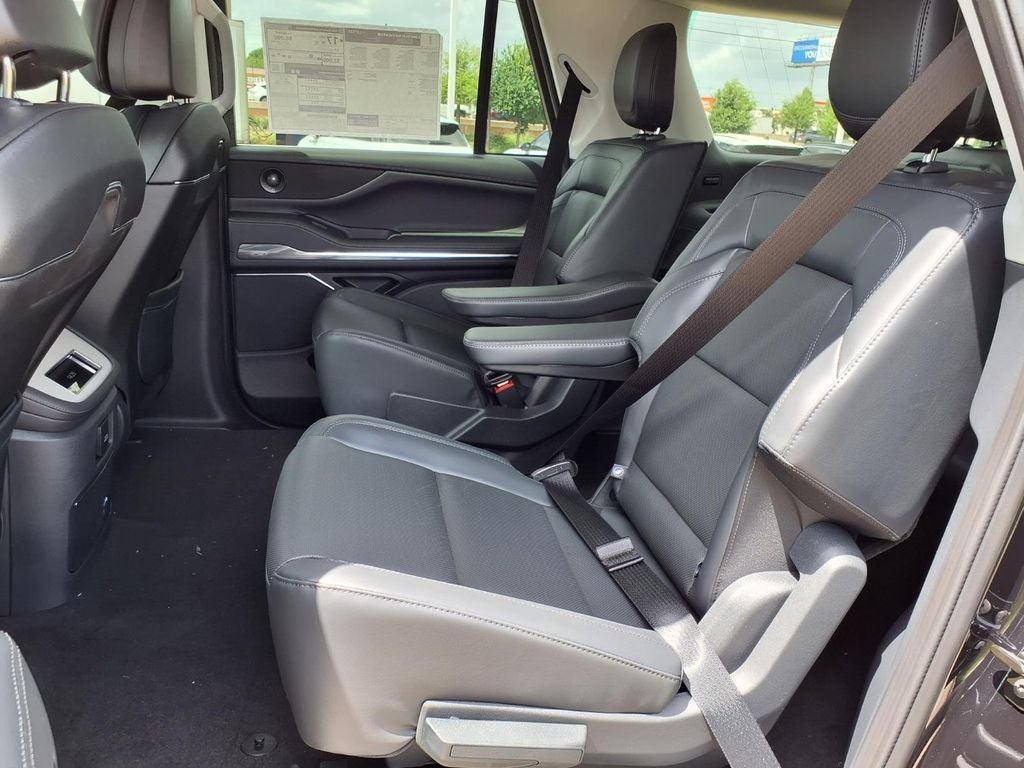 2026 Lincoln Navigator L Premiere