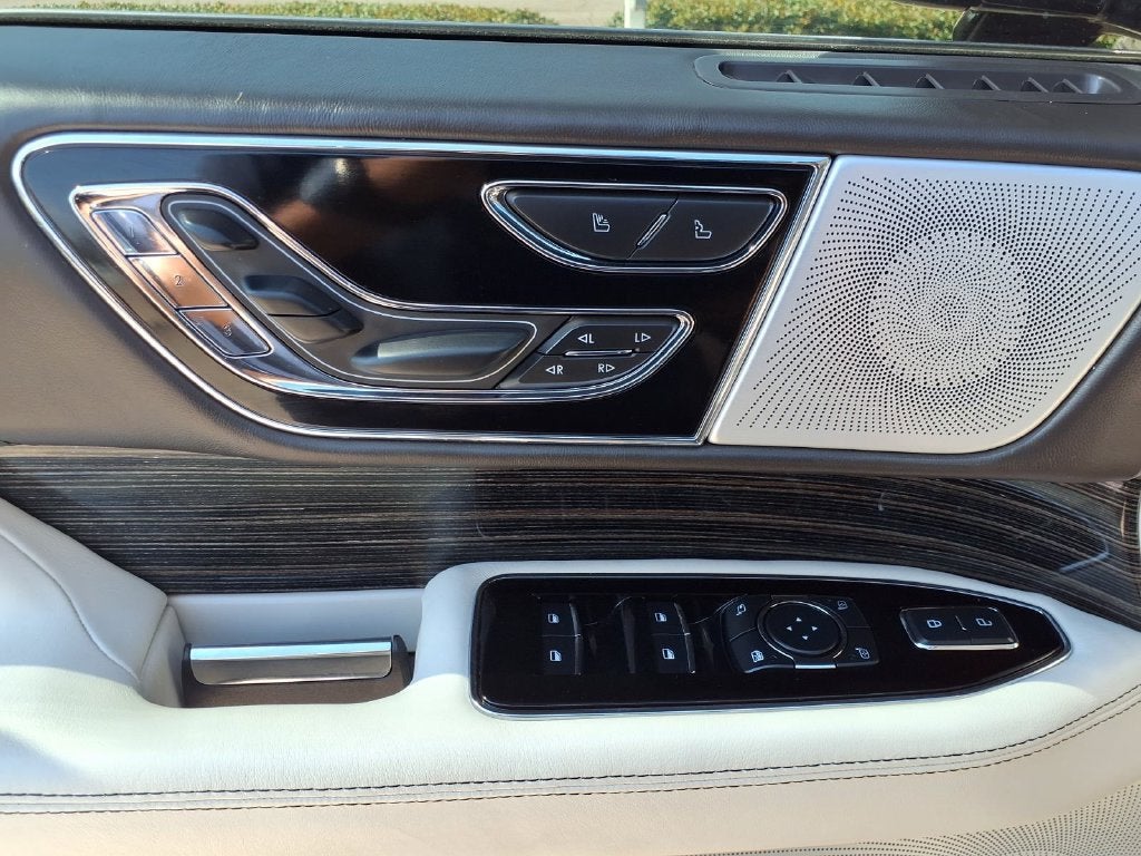 2023 Lincoln Navigator L Black Label
