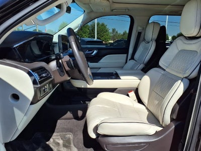 2023 Lincoln Navigator L Black Label