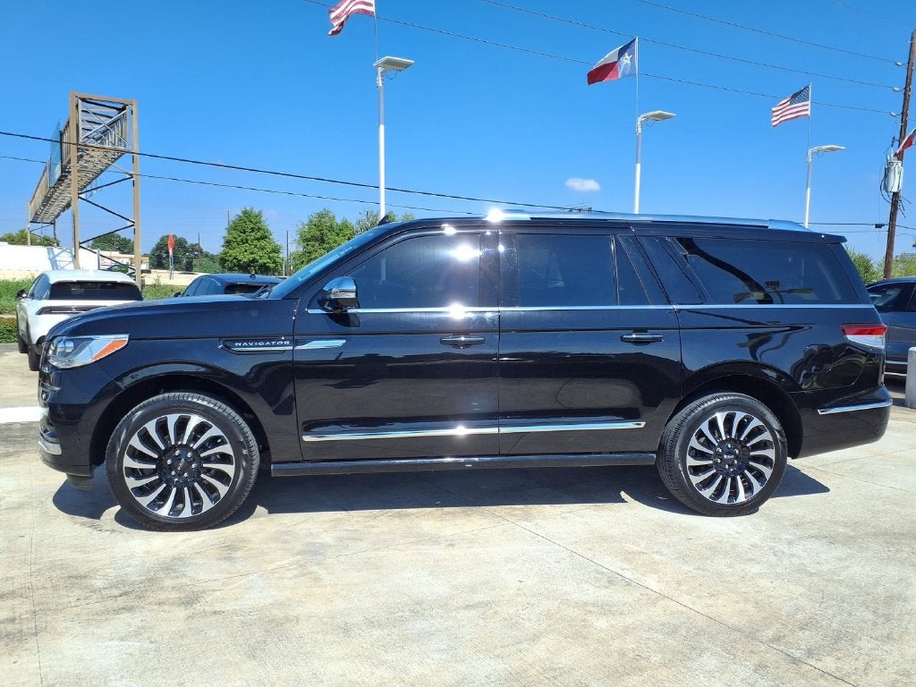 2023 Lincoln Navigator L Black Label