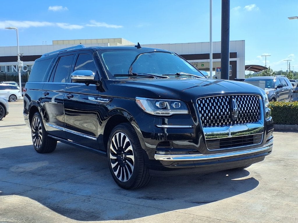 2023 Lincoln Navigator L Black Label