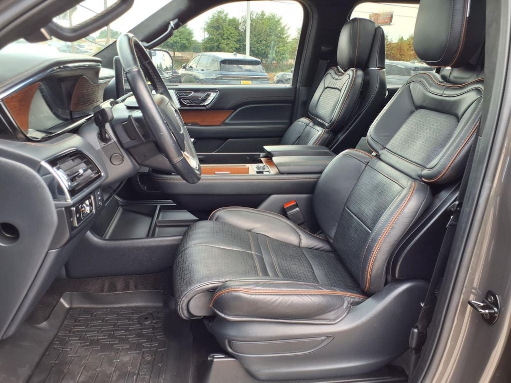 2024 Lincoln Navigator L Black Label