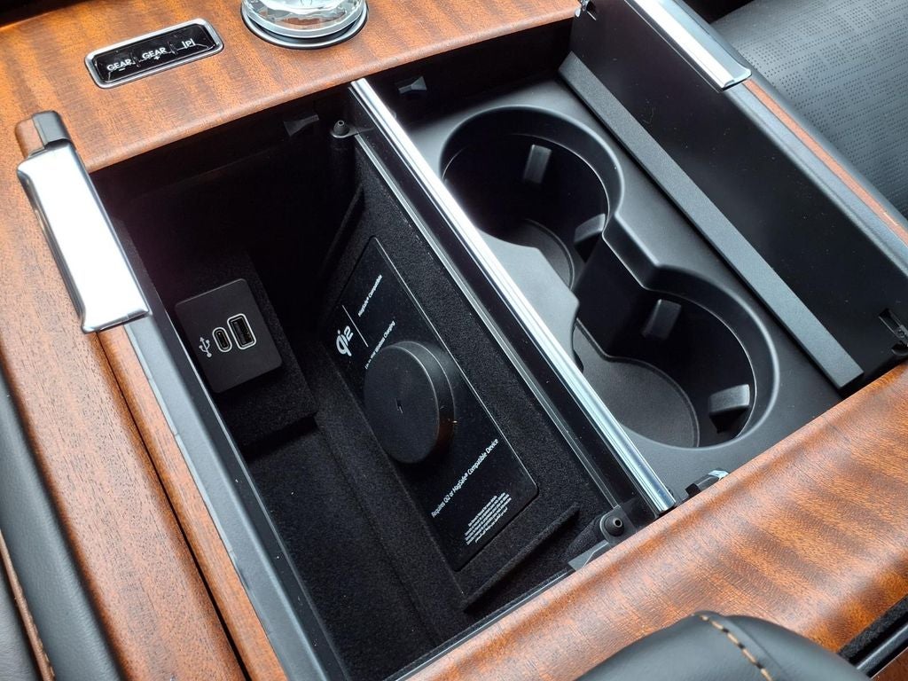 2027 Lincoln Navigator L Black Label