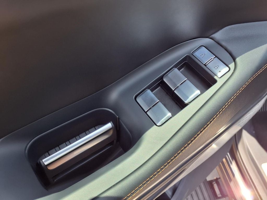 2027 Lincoln Navigator L Black Label