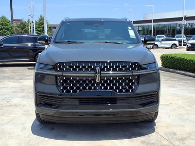 2027 Lincoln Navigator L Black Label