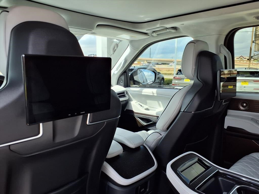 2026 Lincoln Navigator L Black Label