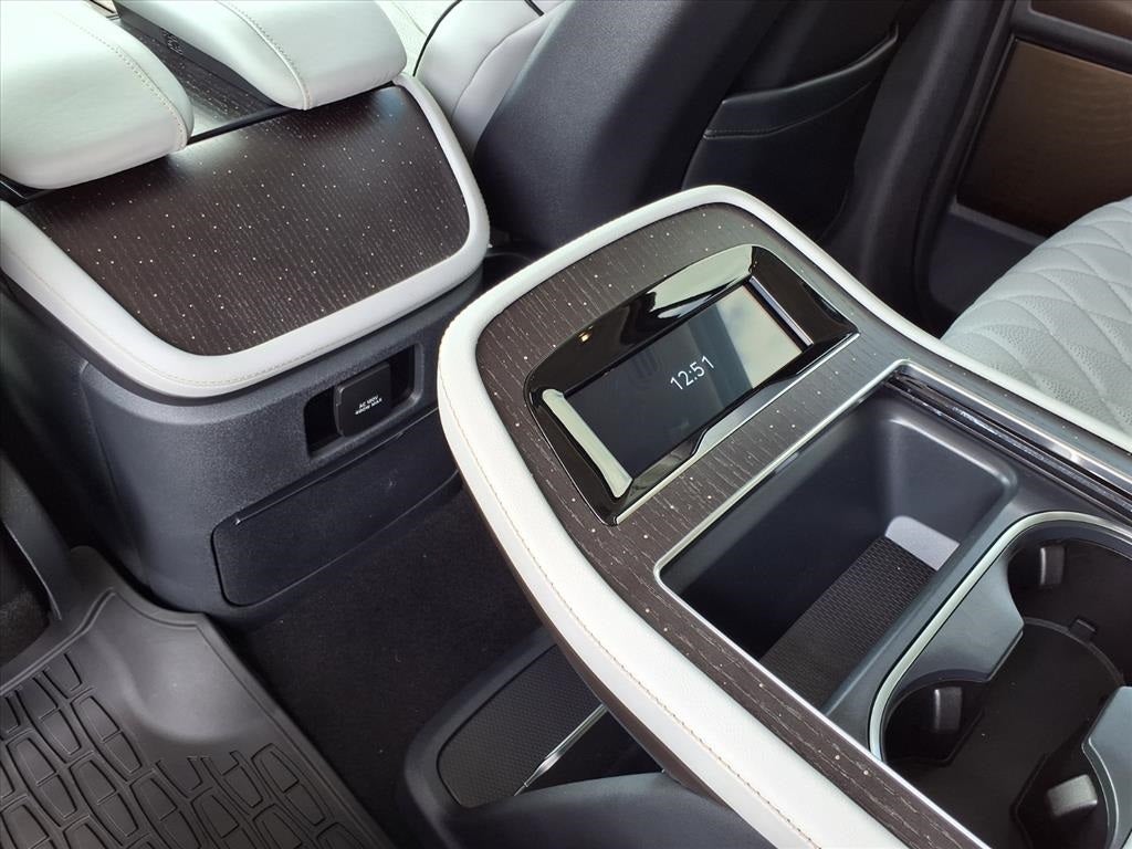 2026 Lincoln Navigator L Black Label