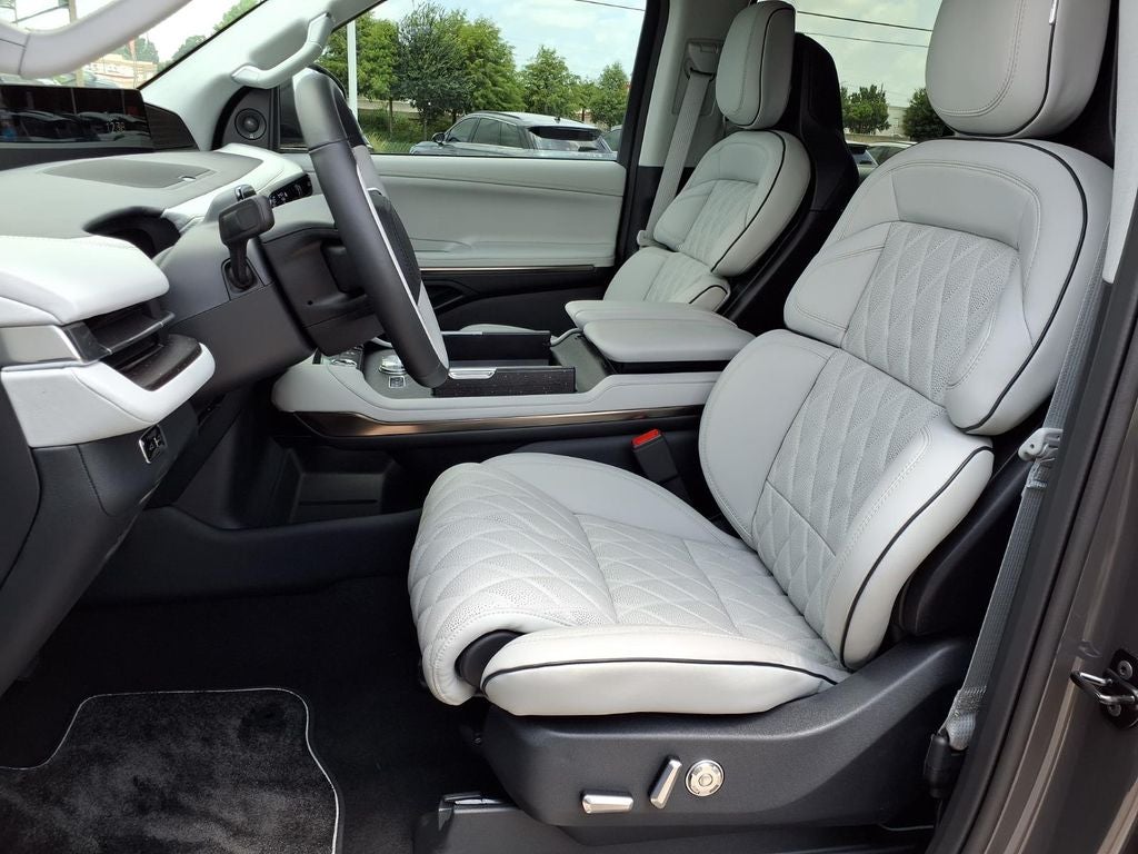 2026 Lincoln Navigator L Black Label