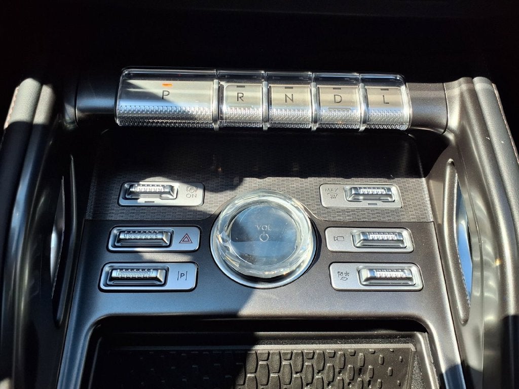 2026 Lincoln Nautilus Hybrid Premiere