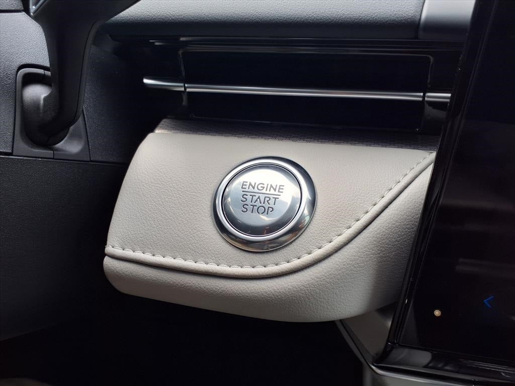 2026 Lincoln Nautilus Hybrid Premiere