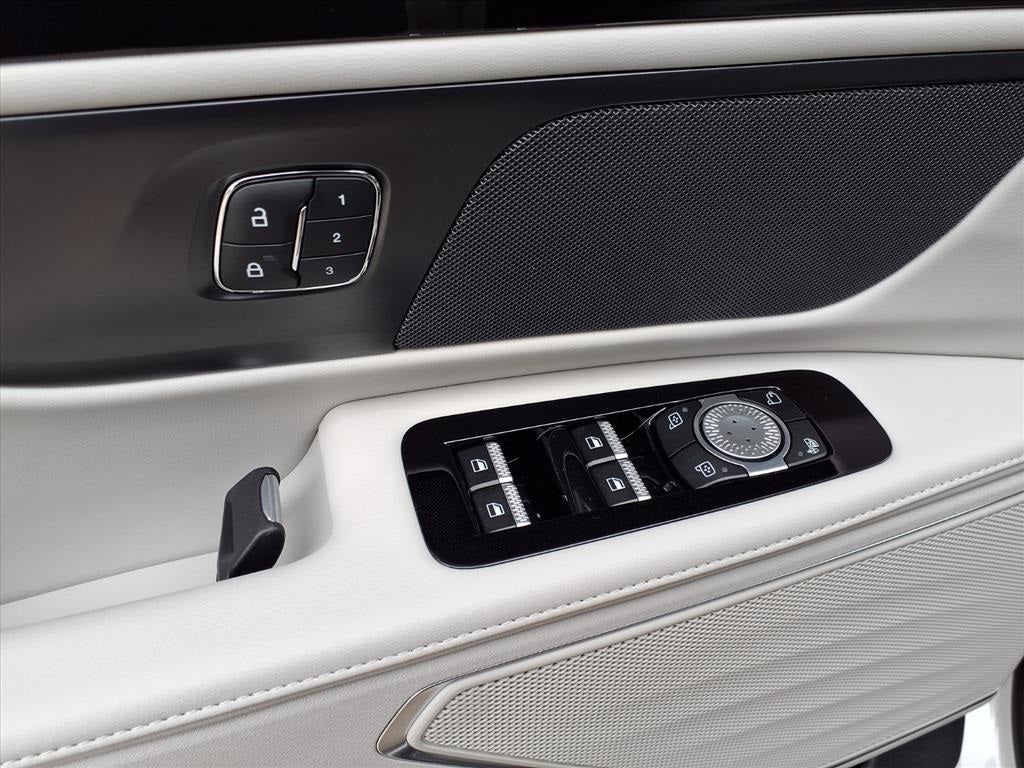 2026 Lincoln Nautilus Hybrid Premiere