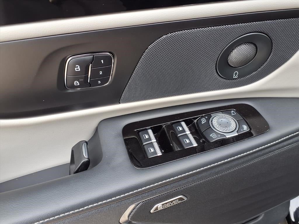 2024 Lincoln Nautilus Hybrid Reserve