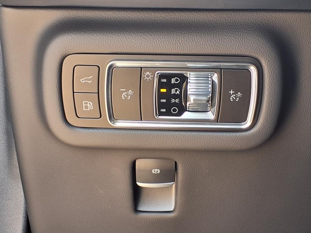 2025 Lincoln Nautilus Hybrid Reserve