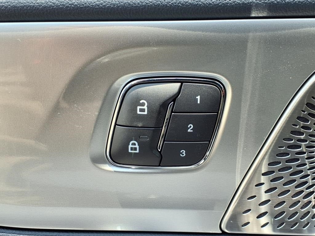 2025 Lincoln Nautilus Hybrid Reserve