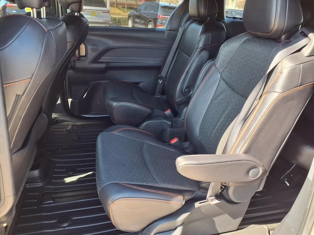 2024 Toyota Sienna XSE 7 Passenger