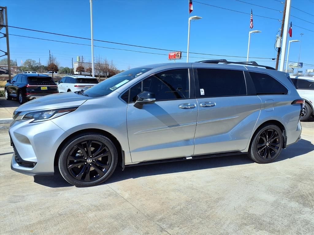 2024 Toyota Sienna XSE 7 Passenger
