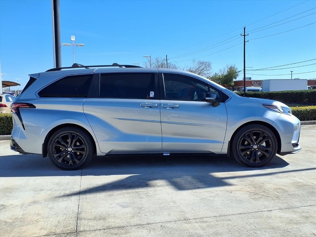 2024 Toyota Sienna XSE 7 Passenger